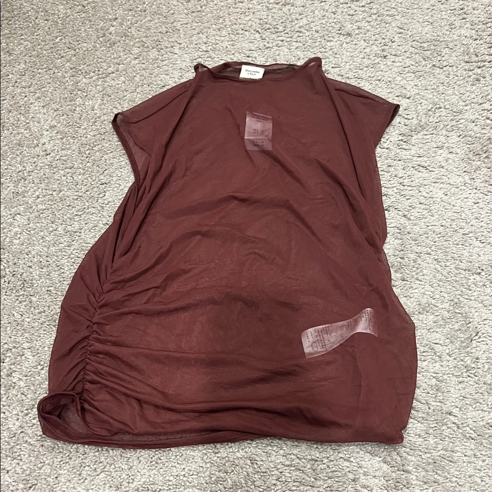 Abercrombie & Fitch Burgundy Muscle Tee - Picture 2 of 6